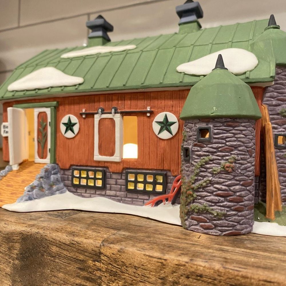 Department 56 Pennsylvania Dutch Barn New England Village #5648-0 Heritage - Picture 3 of 13